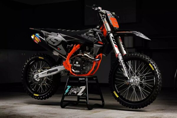 Dekor-Factory-KTM-Limited-Black-Edition-b