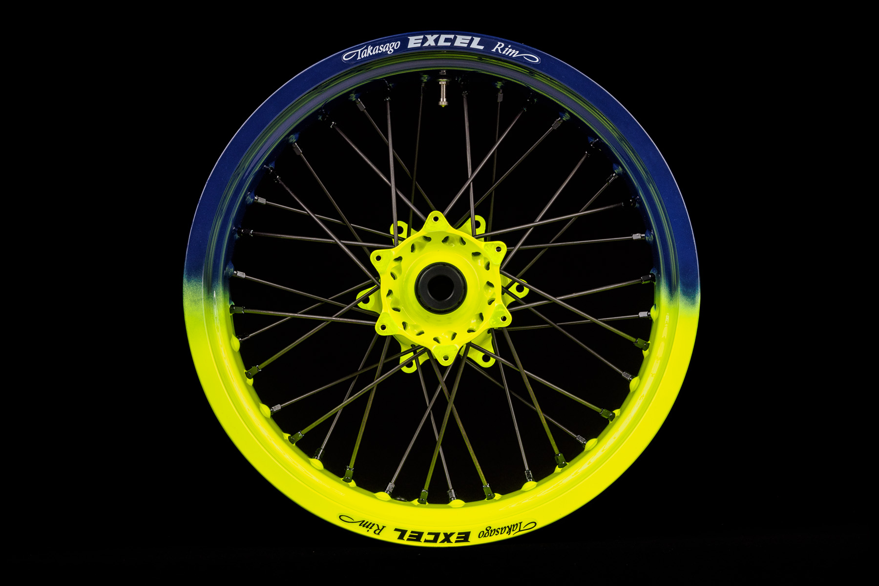 Supermoto Radsatz von Haan Wheels mit Pulver Beschichtung in Wunschfarbe