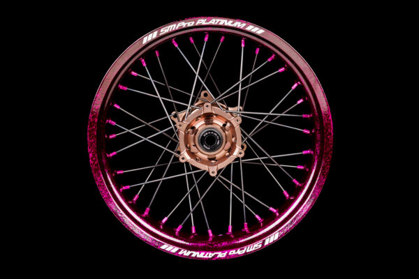 Supermoto Radsatz von SM Pro mit Cerakote Beschichtung in Wunschfarbe