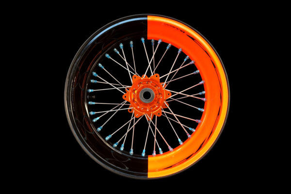 Supermoto Radsatz von Alpina Wheels in Wunschfarbe