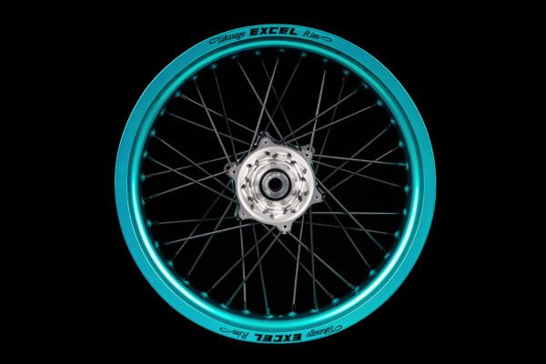 Supermoto Radsatz von Haan Wheels Candy Türkis