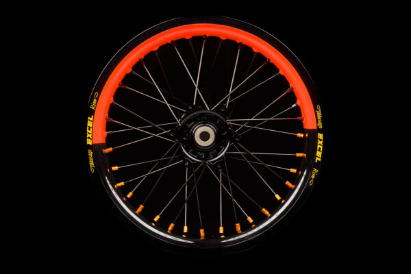 Supermoto Radsatz von FaBa in Wunschfarbe lackiert