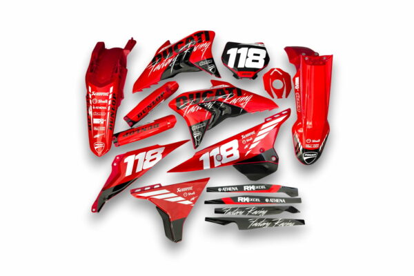 Dekor Ducati Auf Plastiks Beklebt Fuer Mx Und Enduro Modelle 01