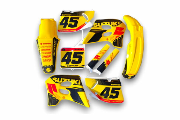 Dekor Suzuki Auf Plastiks Beklebt Fuer Mx Und Enduro Modelle 08