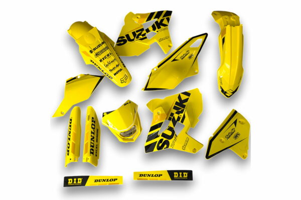 Dekor Suzuki Auf Plastiks Beklebt Fuer Mx Und Enduro Modelle 17