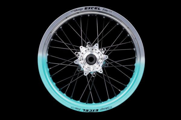 Supermoto Radsatz Von Haan Wheels Mit Cerakote Beschichtung In Teal Silber 1