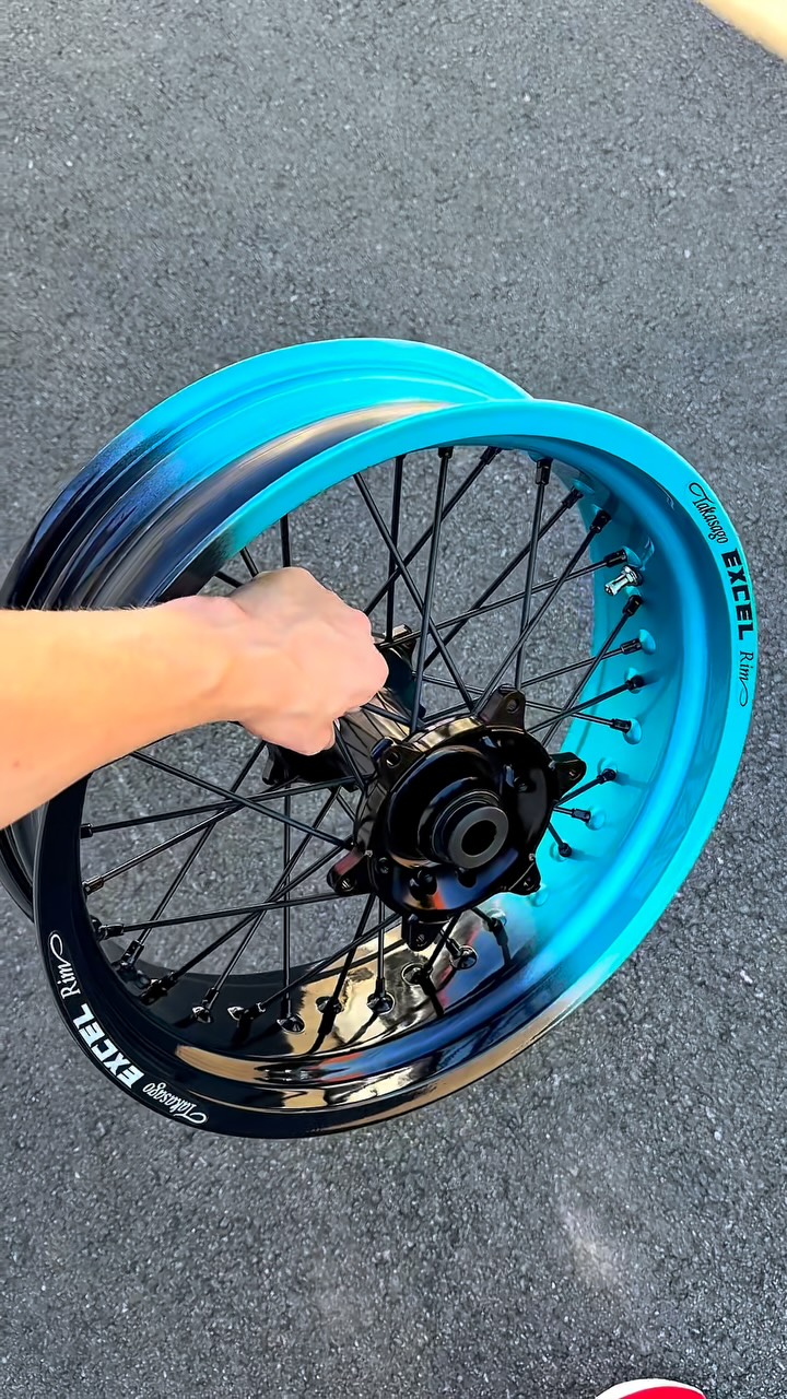 773519853 18607339912031242 591380910971020247 N